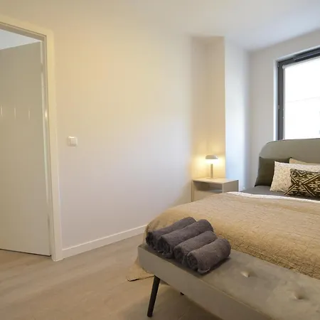 Estate Old Town Apartment, Private Parking, Balcony Apartment *